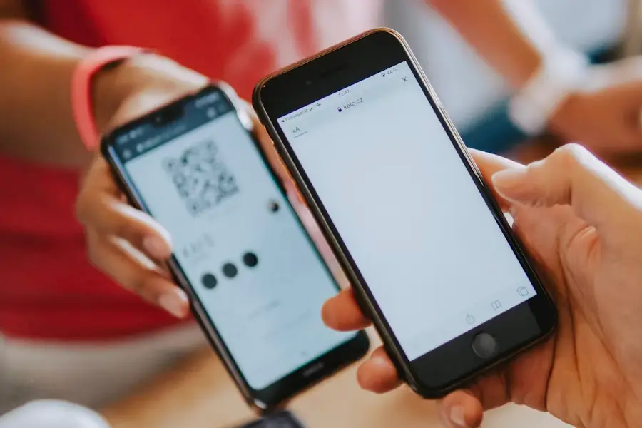 Ilustrasi pembayaran digital (foto: David Dvořáček, unsplash)