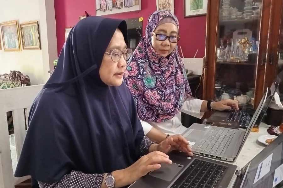 Pelatihan dan Pendampingan Penyusunan Laporan Keuangan dan Persiapan Ekspor UMKM Our Herbs Tangerang Selatan di Perumahan Batan, Tangerang Selatan (foto: Dok PKN STAN)