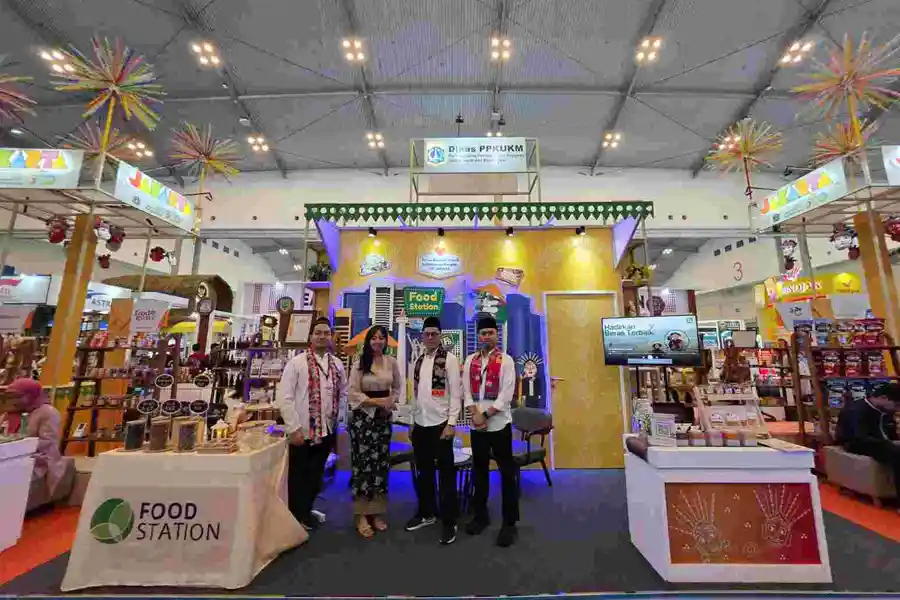 Sebanyak 33 UMKM binaan Jakpreneur tampil di TEI 2025, pamerkan produk unggulan dari sektor kuliner, fesyen, kriya, dan gaya hidup.