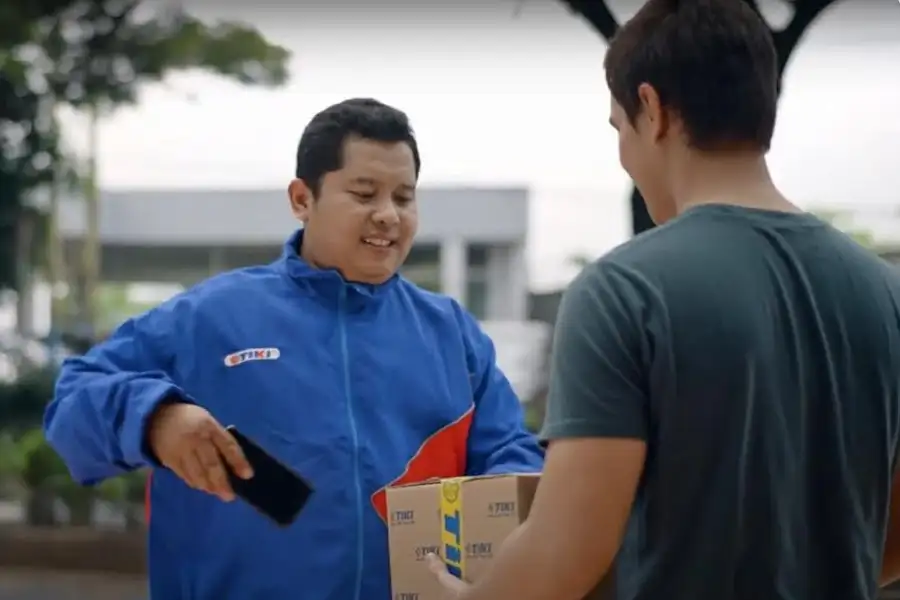 TIKI perkuat layanan pengiriman kuliner dengan SDS KITA dan TIKI FROOZY, mendukung UMKM makanan dengan cepat, aman, dan tarif kompetitif.