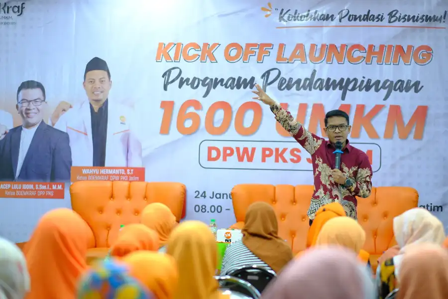 PKS Jawa Timur meluncurkan program pendampingan 1.600 UMKM selama satu tahun untuk mendorong usaha naik kelas dan berdaya saing.