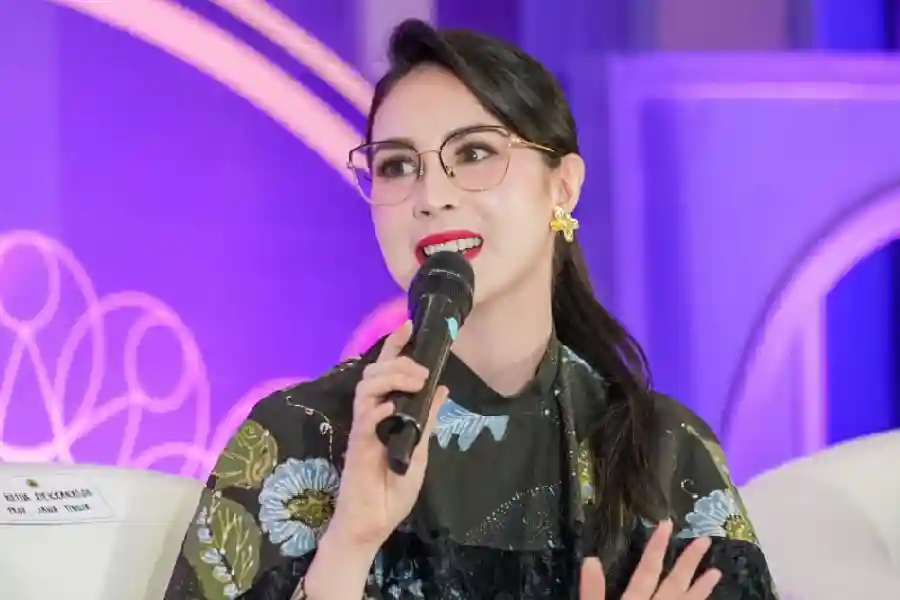 Arumi Bachsin dorong kolaborasi UMKM berbasis budaya di D’Modifest 2026 Semarang untuk perkuat industri kriya dan modest fashion nasional.